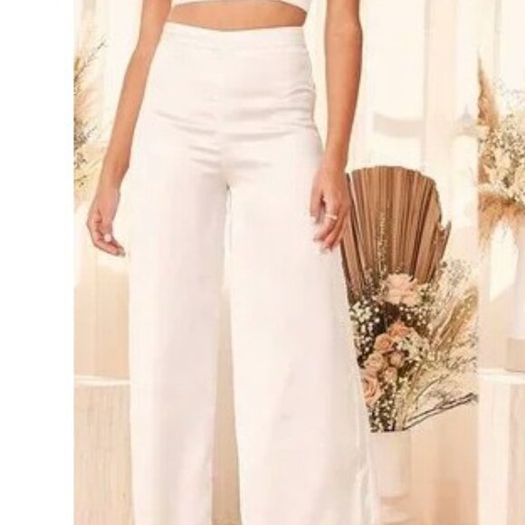 Lulus White Satin Wide-Leg Pants Size Large NWOT - Picture 2 of 6